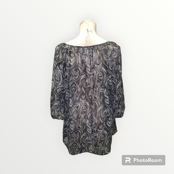 Ladies Top - Size 1X - Picture 4 of 5